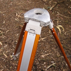 Autolevel tripod